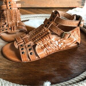 BED STU CLAIRE III Size 9 Tan Leather Gladiator Sandal huarache flat studded